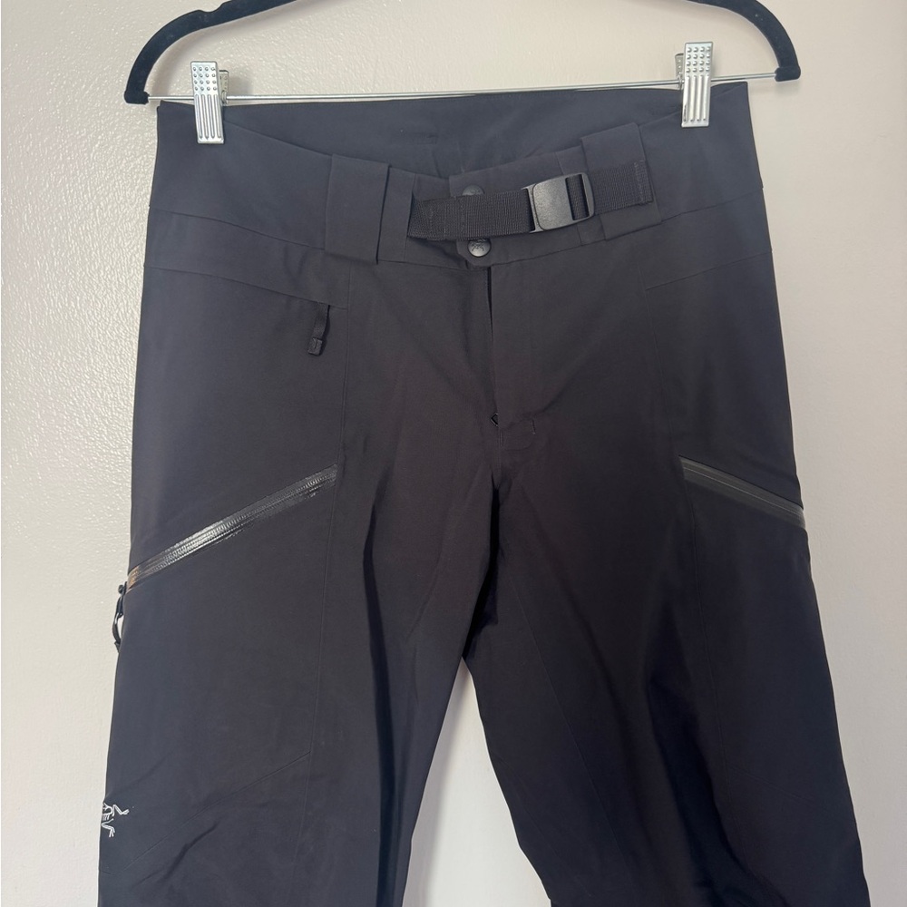 Arc'teryx Women's Sentinel Pants in Black
